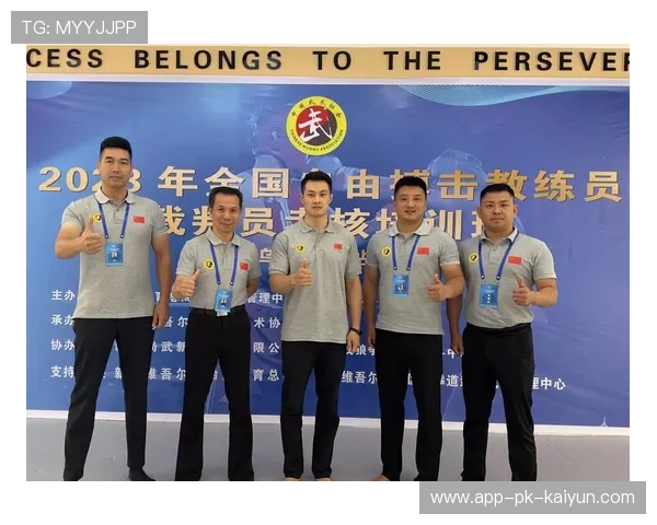 国际拳击裁判在培训中采用案例分析与医学评审并重方法，拳击比赛裁判的作用